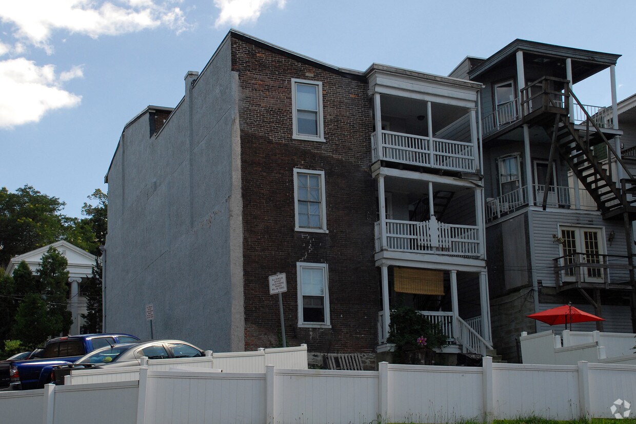 602 Mahantongo St, Pottsville, PA 17901 Apartments in Pottsville, PA