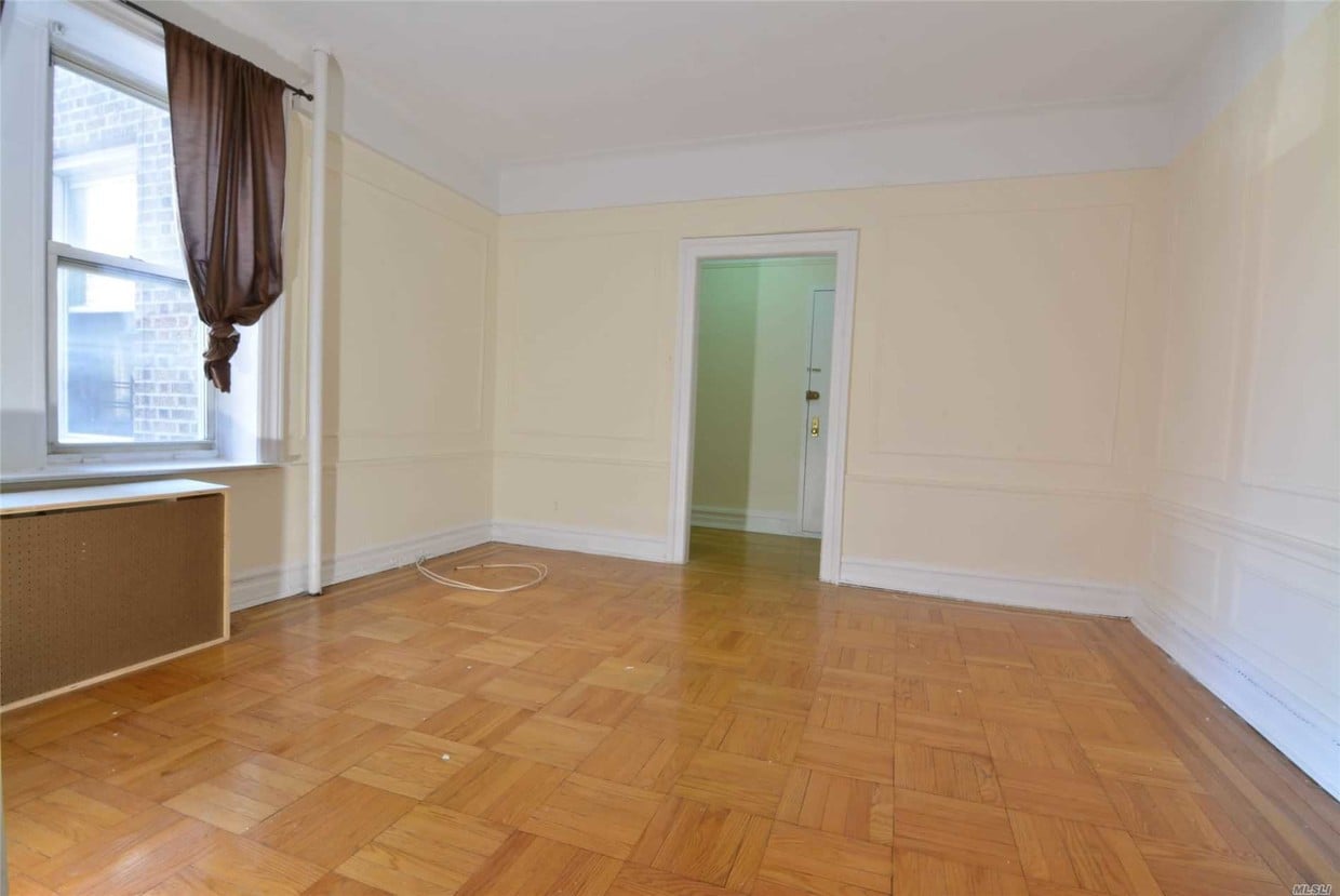 Primary Photo - 7201 4th Ave