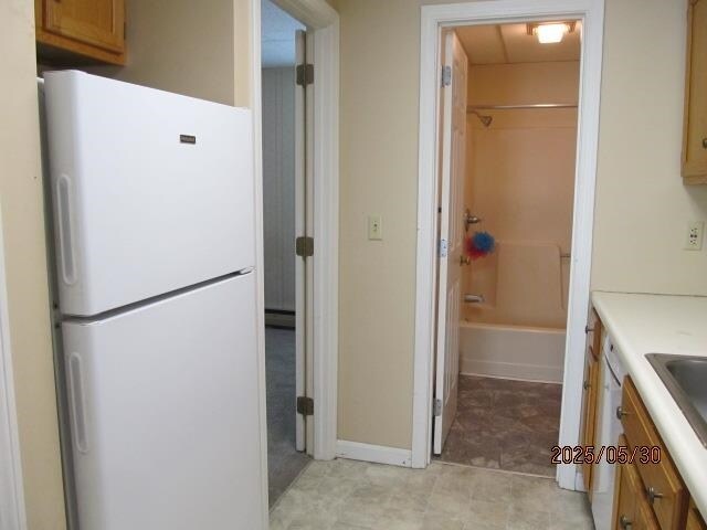 Foto del edificio - 42 Olcott Ln