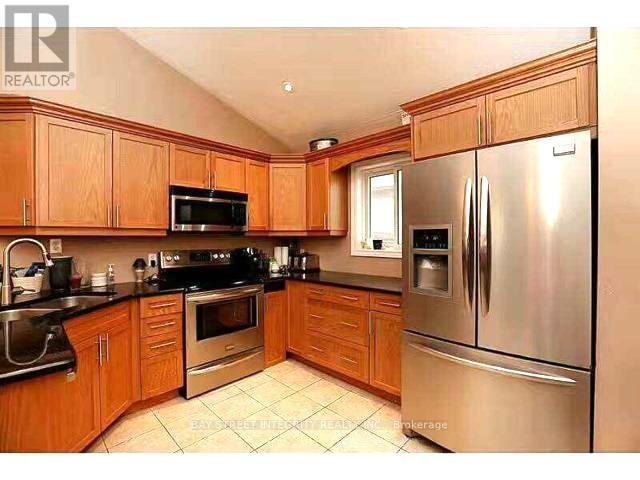 Building Photo - 62 Briarose Pl
