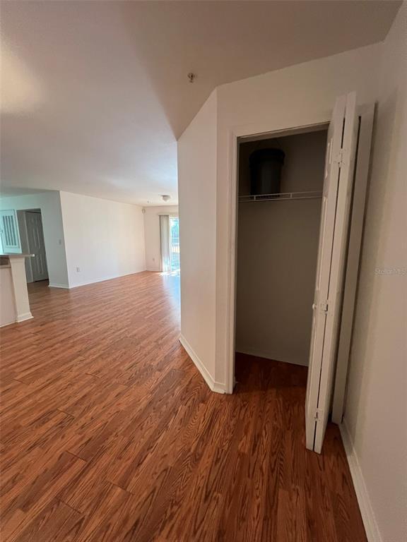 Foto del edificio - 5471 Vineland Rd