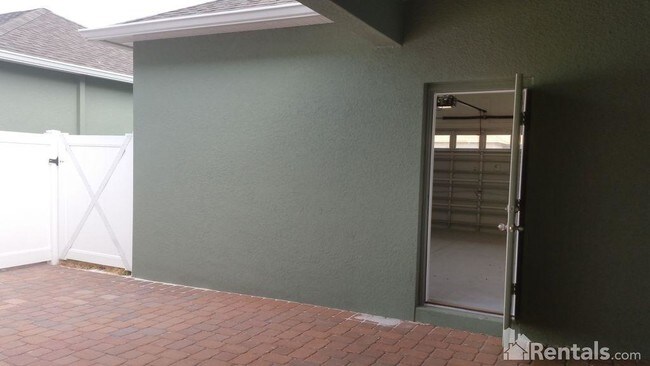 Foto del edificio - 14843 Evergreen Oak Loop