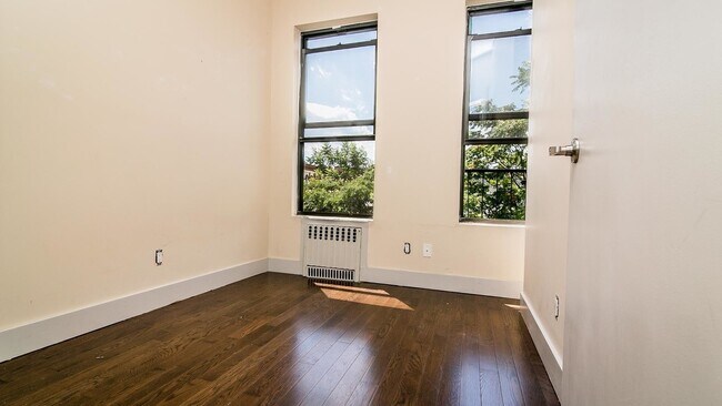 Building Photo - 26 Wilson Ave