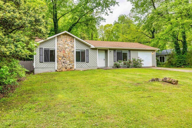 Foto del edificio - 8227 Englewood Trail