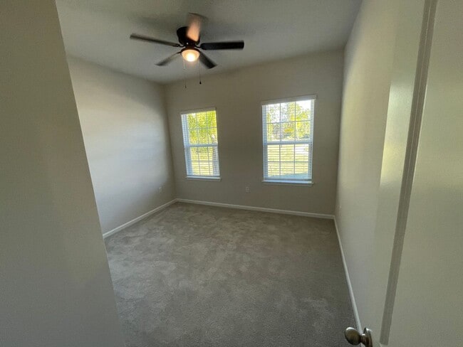 Photo - Beautiful 4 Bedroom 2 Bathroom home in Eag...