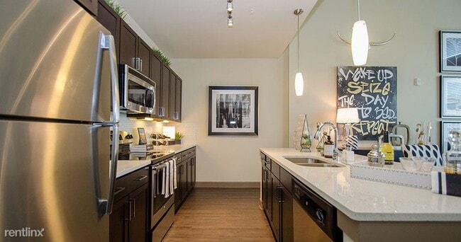 Building Photo - 1 br, 1 bath Condo - 1616 Fountain View Dr