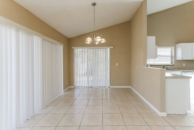 Building Photo - 80 Baytree Cir