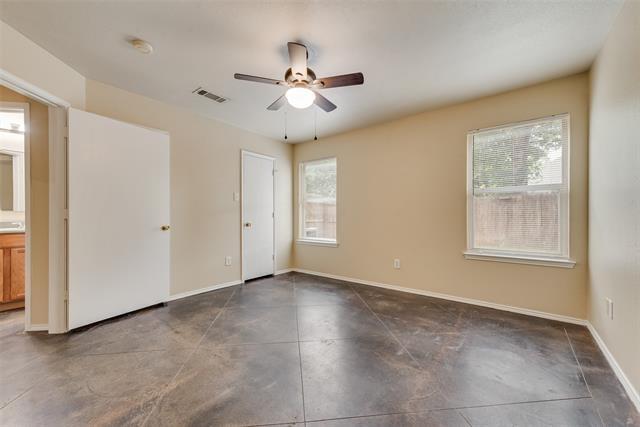 Building Photo - 1237 Village Garden Dr