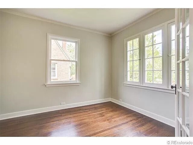 Foto del edificio - 1325 Dahlia St