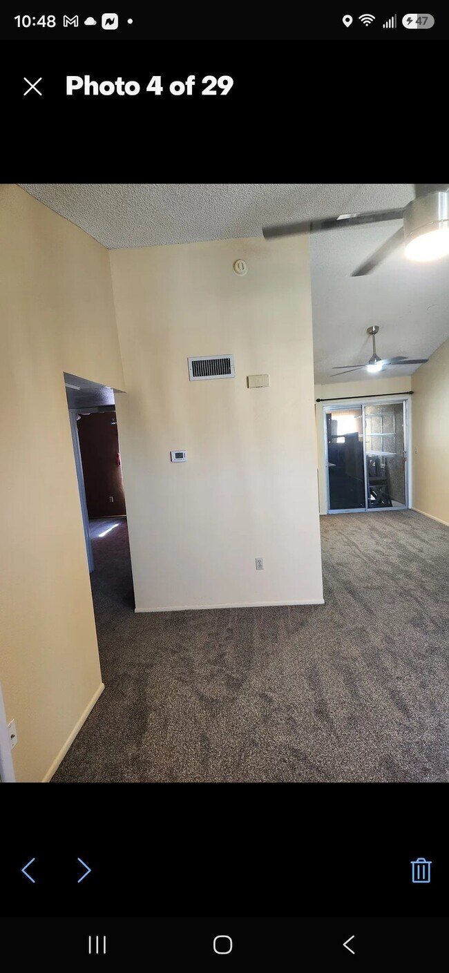 Building Photo - 461 W Holmes Ave