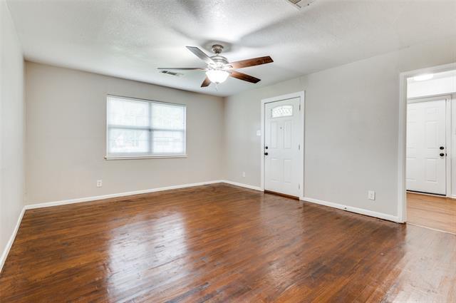 Foto del edificio - 118 Nichols St