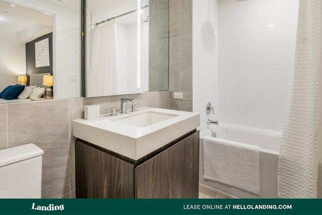 Foto del edificio - 101 N Schroeder St