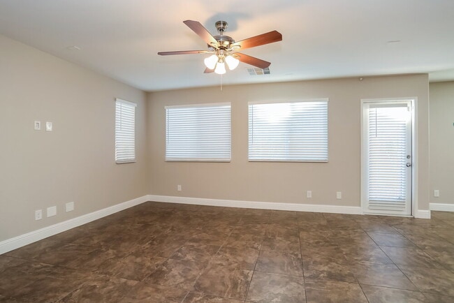 Building Photo - 10811 Cather Ave