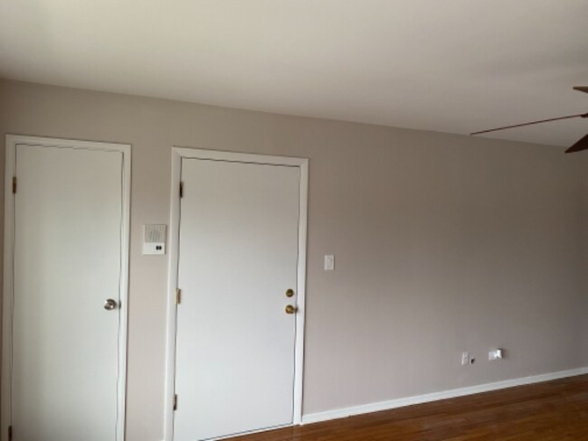 Foto del edificio - 10348 Austin Ave