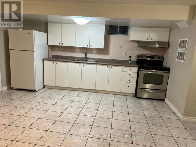 Building Photo - 1088 Windbrook Grove