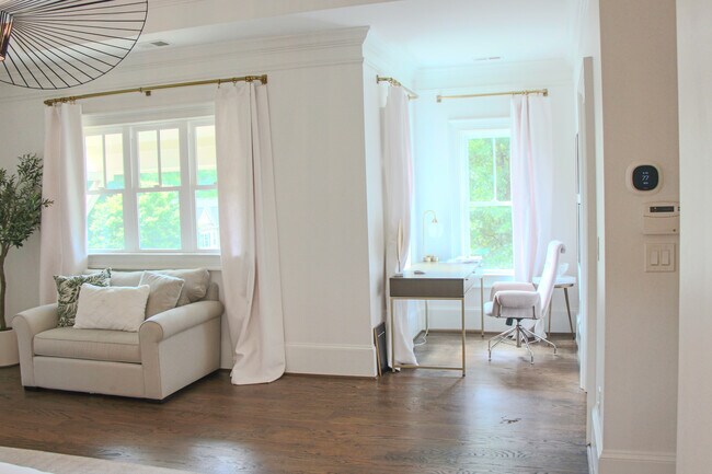 Foto del edificio - 330 Valley Brook Way NE