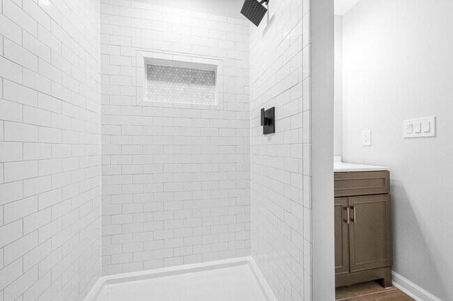 Foto del edificio - 342 E Barnard St