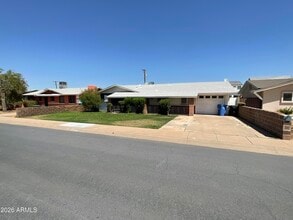 Building Photo - 2320 E Wier Ave