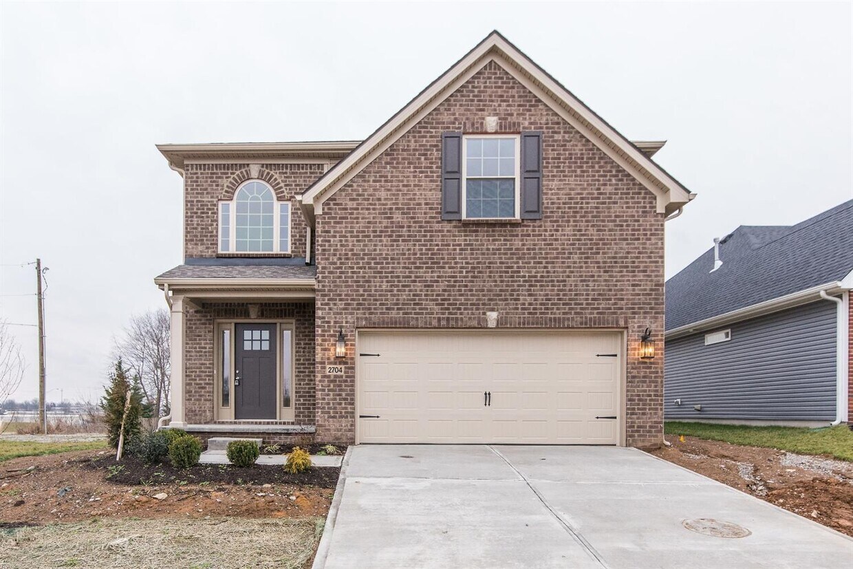 2704 Sandersville Rd, Lexington, KY 40511 House Rental in Lexington