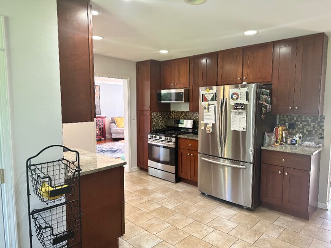 Foto del edificio - 104 Graymoor Ln