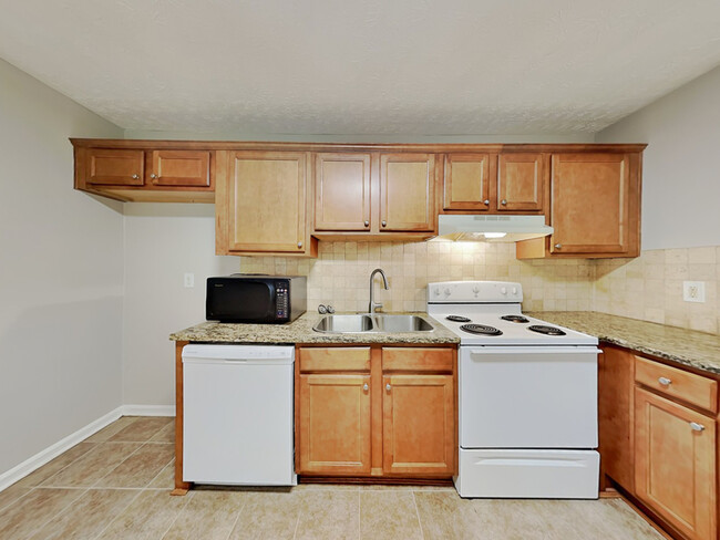 Building Photo - 792 Charleston Ct