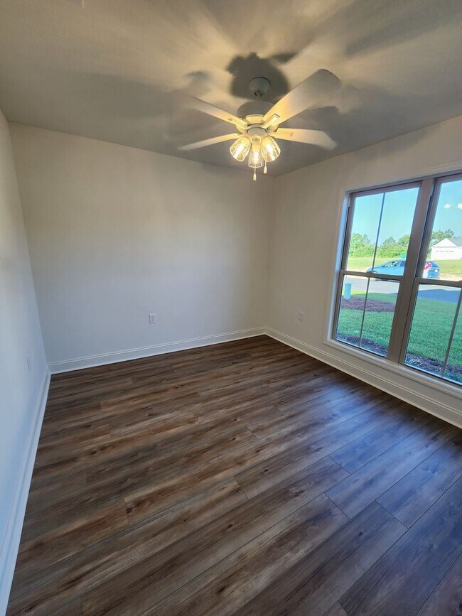 Foto del edificio - 4041 Colbie Way