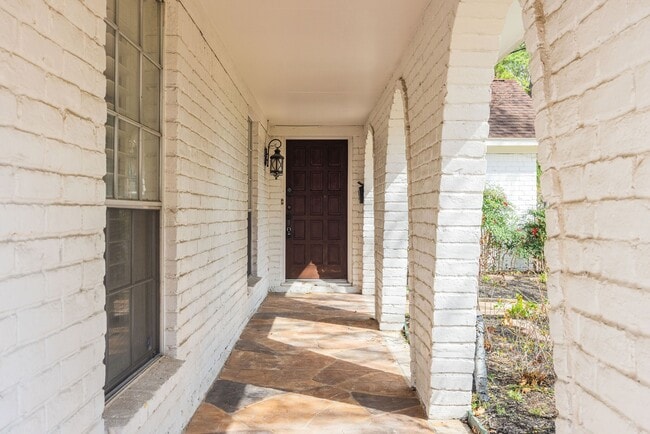 Building Photo - 11006 Wickersham Ln