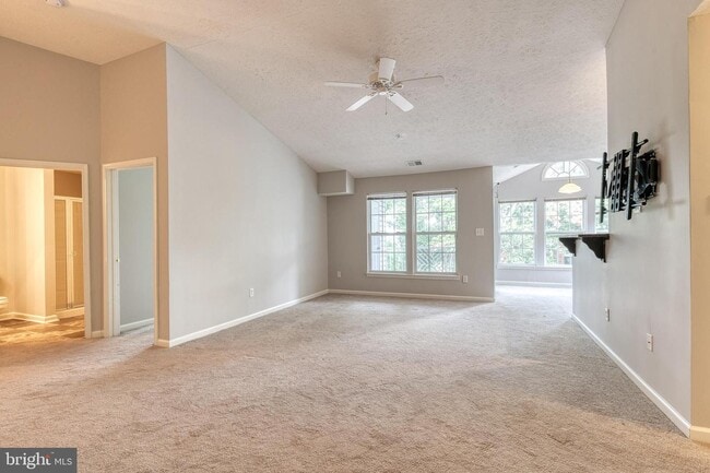 Building Photo - 2406 Autumn Harvest Ct