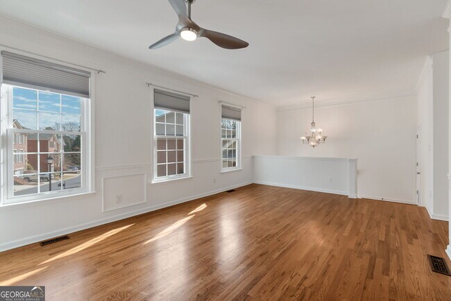 Building Photo - 1649 Emory Pl Dr NE