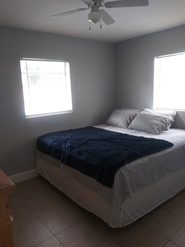 Foto principal - 5620 Astoria Pl