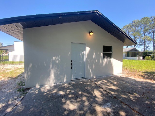 Foto principal - 3219 Albert St