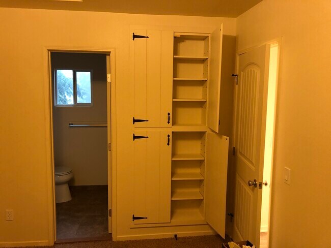 Foto del edificio - 23942 Scenic Dr