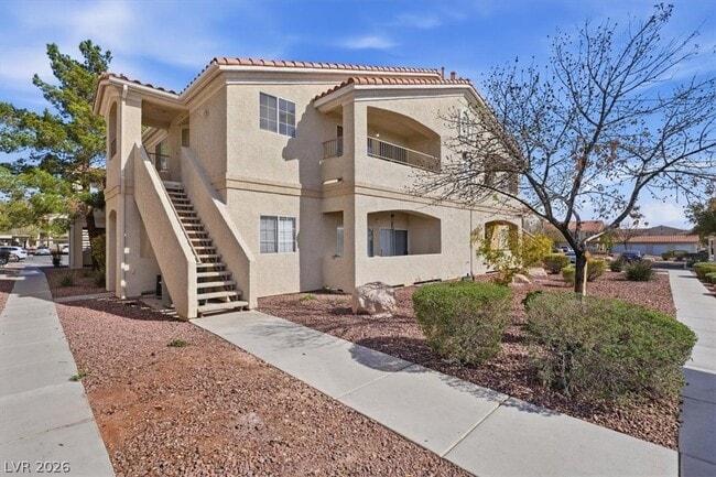 Building Photo - 1881 W Alexander Rd