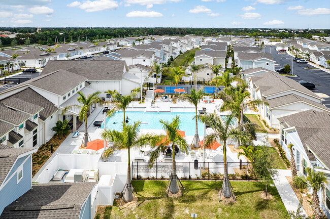 Casa club con piscina - The Boardwalk at Tradition Luxury Villas