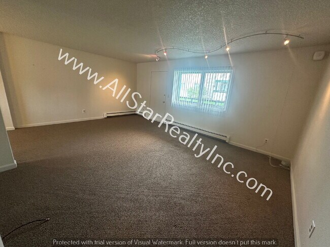 Foto del edificio - 8110 E 16th Ave