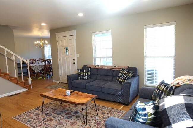 Habitación familiar - 1333 Holliday Dr