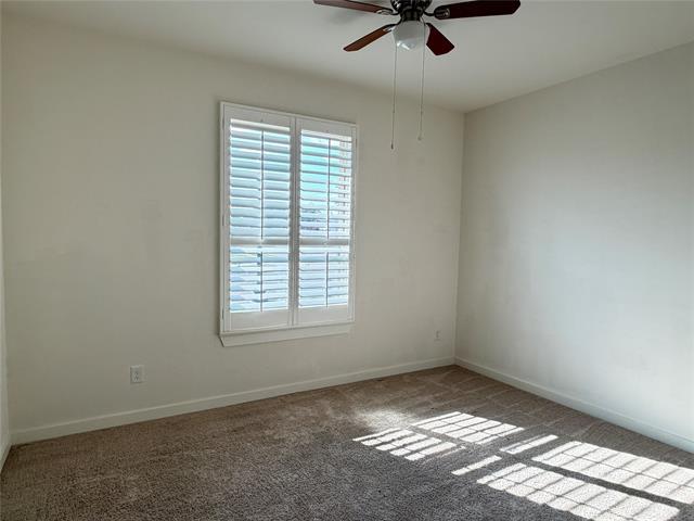 Foto del edificio - 7644 Spring Dr