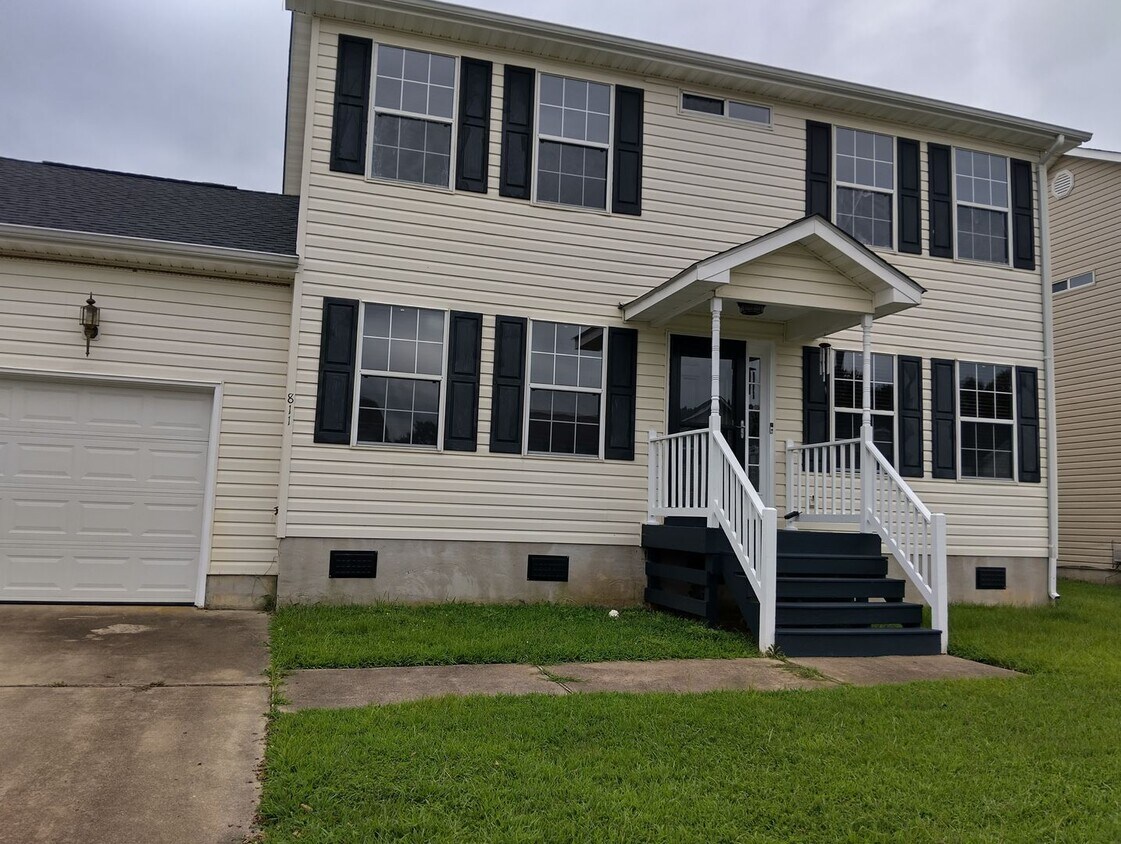 Primary Photo - 811 Rilee Dr