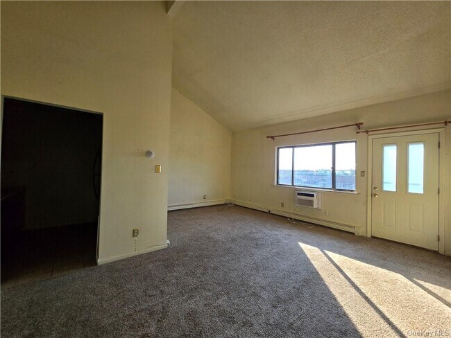 Foto del edificio - 44 Inwood Rd