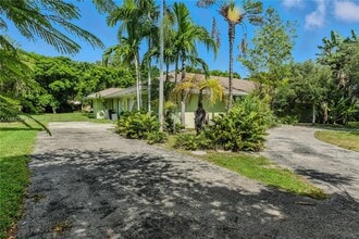 Building Photo - 17900 SW 77th Ave