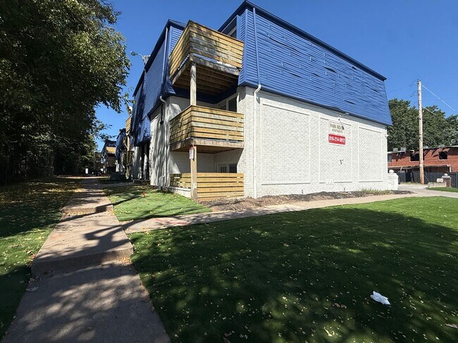 Building Photo - 8152 Troost Ave