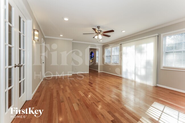 Foto del edificio - 2067 Shillingwood Dr NW