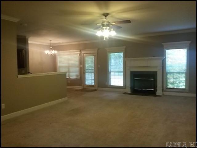 Foto del edificio - 3211 Moonlighting Pl