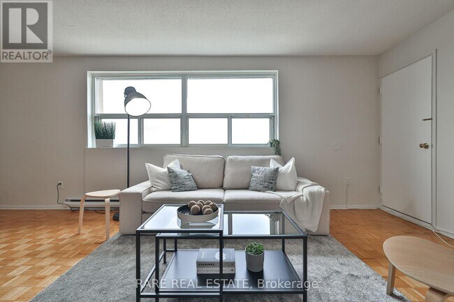 Photo du bâtiment - 49 Wellington St