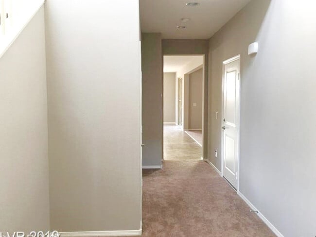 Building Photo - 5848 Rustic Prairie St