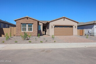 Building Photo - 7702 W Jackrabbit Ln