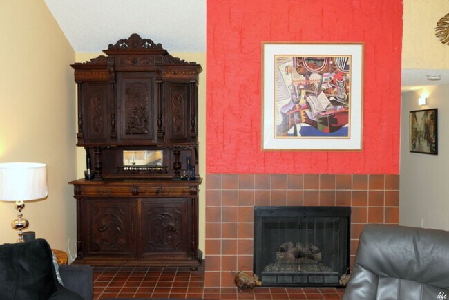 Building Photo - Sunshine Villas, Palm Springs, Furnished,Seasonal