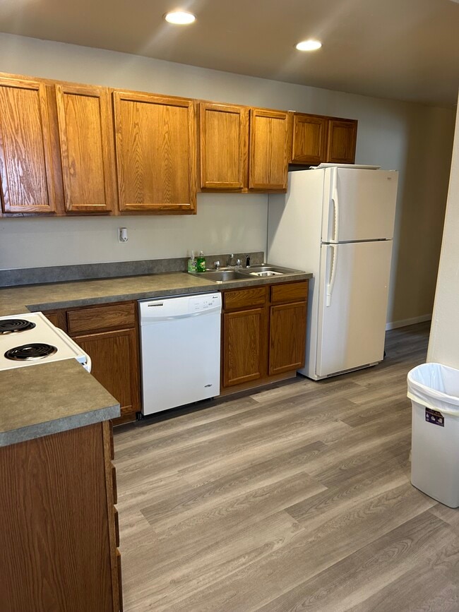 Building Photo - 1109 Alder St