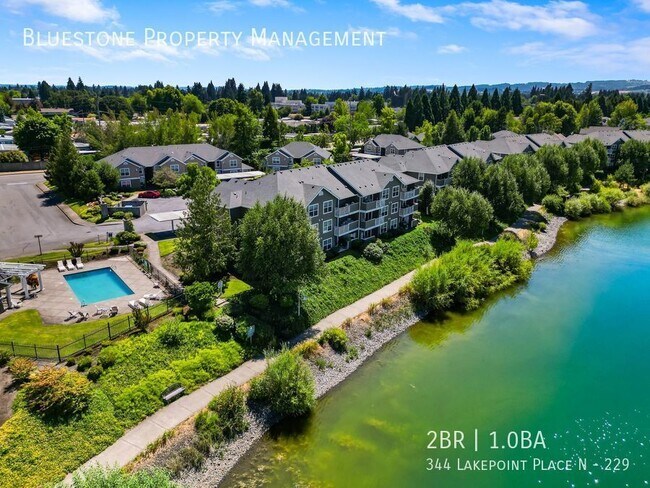 Foto del edificio - 344 Lakepoint Pl N