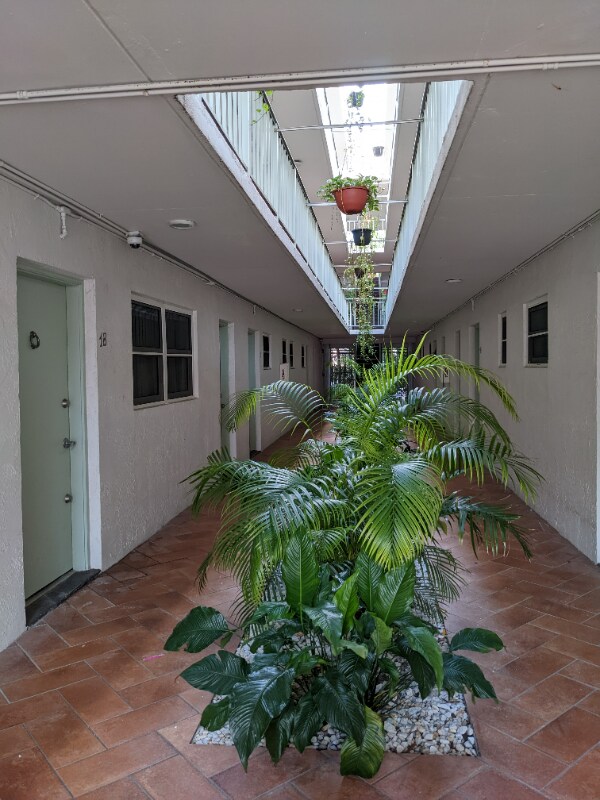 Foto del edificio - 11610 N Bayshore Dr